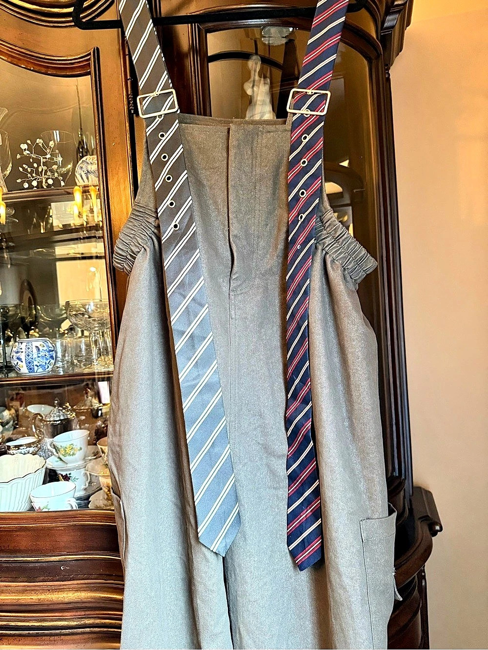 NEW!! Woman’s Gray Striped  Overalls with Suspenders… Fits xl - 2x